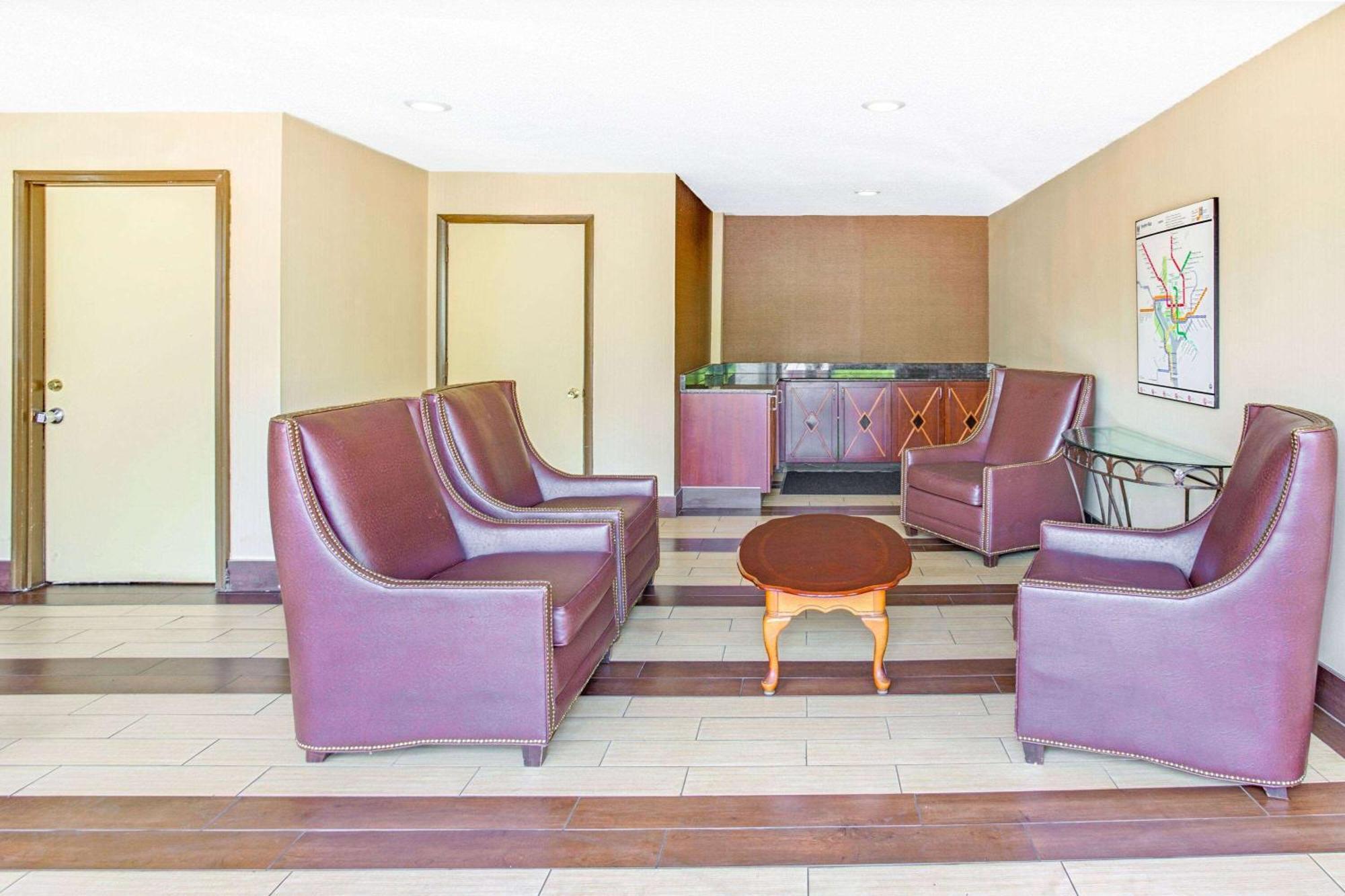Travelodge By Wyndham בסילבר ספרינג מראה חיצוני תמונה